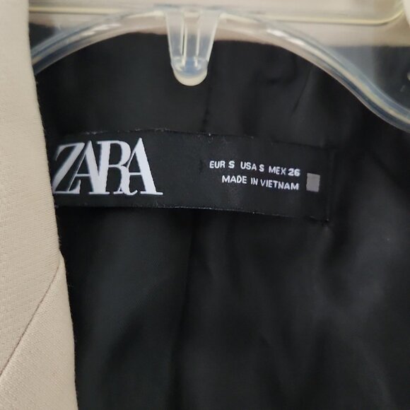 ZARA | WOMAN DOUBLE-BREASTED OVERSIZED BLAZER Cream Sz SMALL - Picture 4 of 5